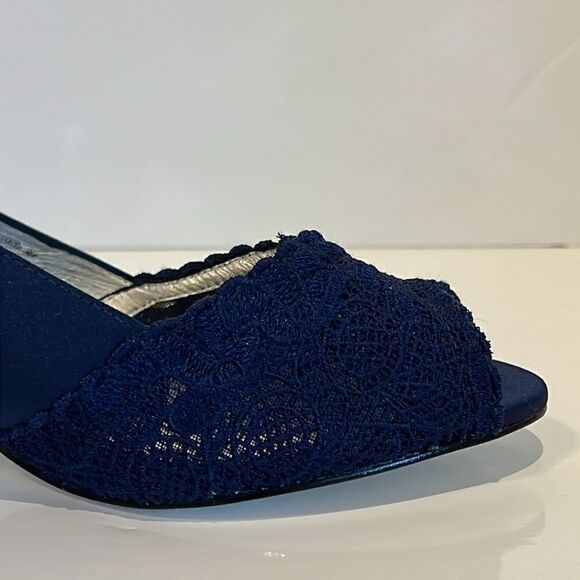 Adrianna Papell Navy Blue Satin Peep Toe Kitten Heel Shoes Size 9.5W - Picture 7 of 11